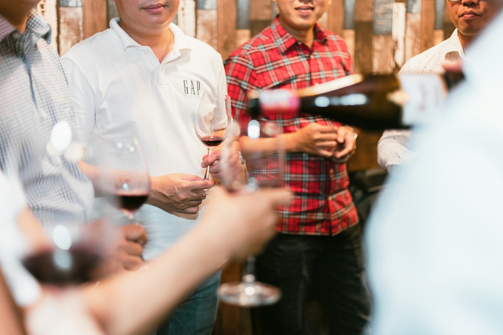 Guia para preparar una cata en casa - vinosdelarivera